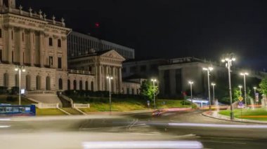 Gece trafik Moskova Kremlin yakın. Hareket hızlandırılmış