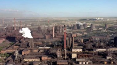 Rusya 'nın Ural Bölgesi' nde sanayi bölgesi, İHA 'lar uzaklaşıyor.