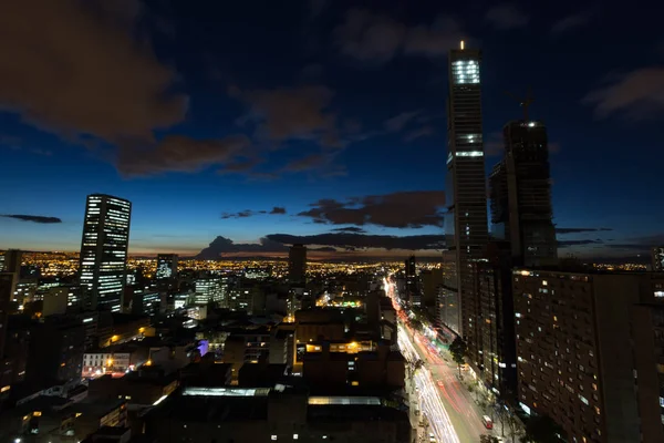 Bogota Kolombiya Mavi Saat Sırasında Yapım Aşamasında Bacata Binaların Uzun — Stok fotoğraf