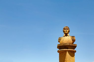 Simon Bolivar Barichara, Kolombiya Devrimci savaşçı heykeli. 