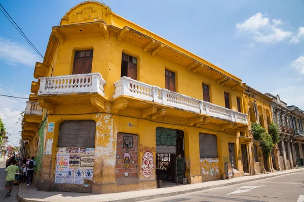 Cartagena Colombia Мая Красивое Желтое Колониальное Здание Картахене Колумбия Мая — стоковое фото