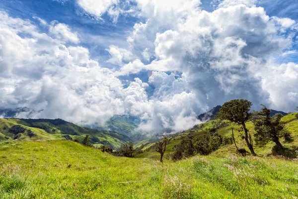 Nuvens Colocadas Uma Exibição Dramática Perto Salento Colômbia — Fotografia de Stock
