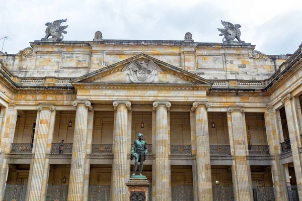 Bogota Kolumbien Juni Bolivar Statue Capitolio Nacional Gebäude Bogota Kolumbien — Stockfoto