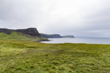 Hemen güneyinde Neist noktası deniz feneri Isle of Skye, İskoçya batı kıyı şeridi. 