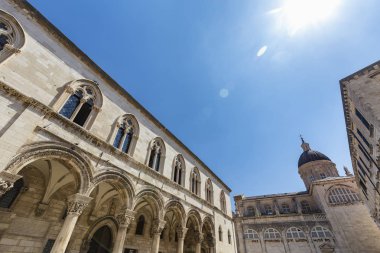 Güzel yaz görünümü Dubrovnik Katedrali ve Rektör Palace, Dubrovnik, Hırvatistan. 