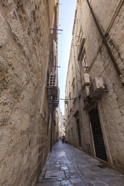 Dubrovnik, Hırvatistan güzel bir şehir sessiz bir boş sokakta.