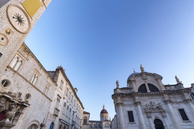 Erken akşam görünümünü Kilisesi Saint Blaise ve saat kulesi Dubrovnik, Hırvatistan. 