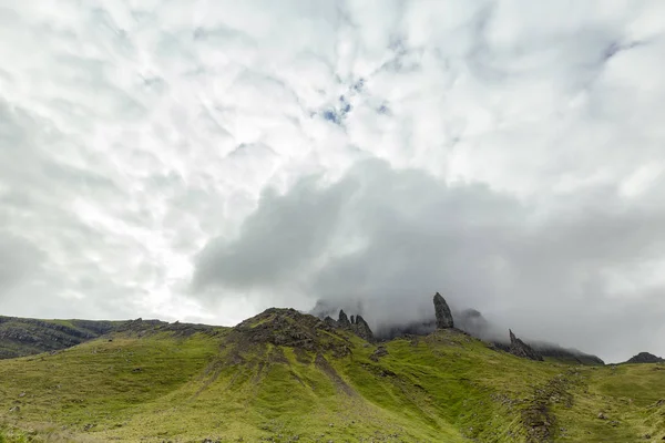 Dimma Som Virvlar Runt Den Gubbe Storr Isle Skye Skottland — Stockfoto