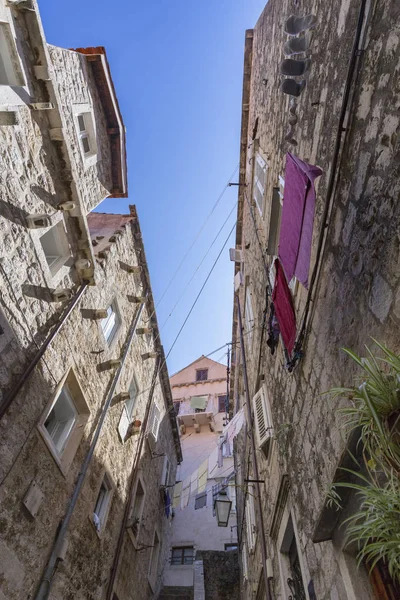 Looking High Stone Buildings Old City Dubrovnik — Stock Photo, Image