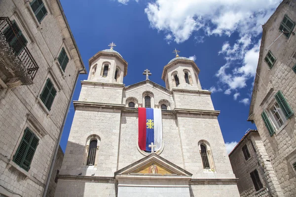 Brede Hoekmening Van Bovenkant Van Orthodoxe Saint Nicholas Church Kotor — Stockfoto