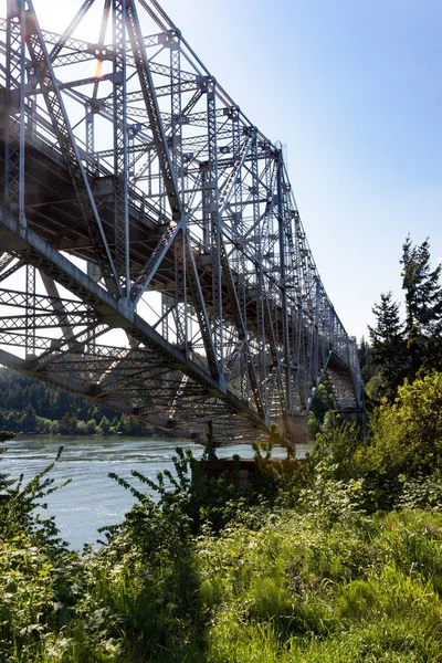Tanrıların Oregon ve Washington Portland, Oregon yakın birbirine bağlayan köprü.