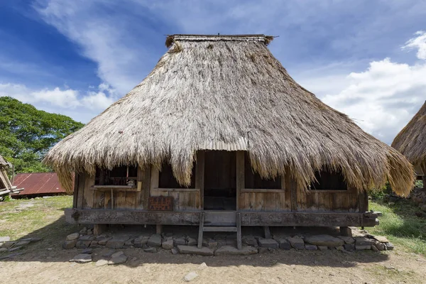 Una Casa Tradicional Pueblo Tradicional Wologai East Nusa Tenggara Indonesia — Foto de Stock