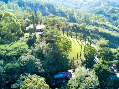 Bajawa, Indlonesia - 21 Mayıs: Hava görünümünü Manulalu Konuk evi Bajawa, Endonezya Bena geleneksel köyü yakınlarında üzerinde 21 Mayıs 2017.