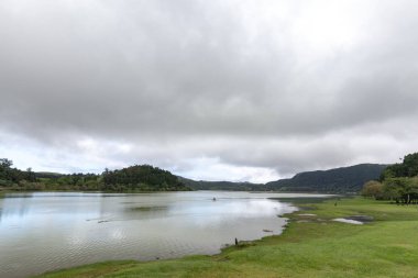 Lagoa das Furnas, tipik yaz günde yaz Sao Miguel. 