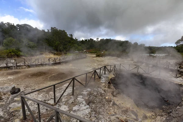 Fumarolas Lagoa Das Furnas Parque Onde Cozido Uma Comida Local — Fotografia de Stock