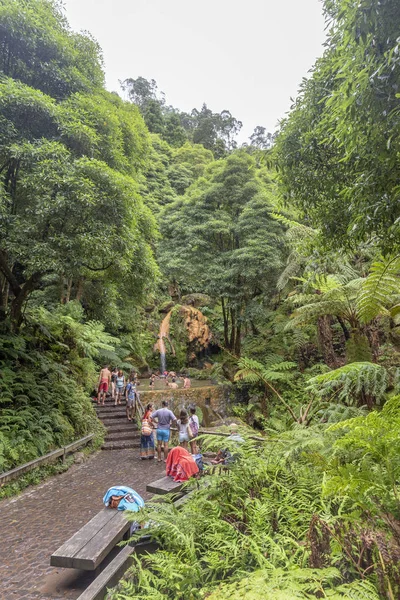 Ribeira Grande Portugal Agosto Personas Identificadas Bañan Las Aguas Termales — Foto de Stock