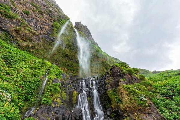 Cascata do poco ne bacalhau hosszú expozíció — Stock Fotó