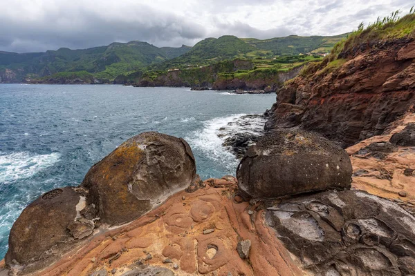 Costa das Flores Vulcânicas — Fotografia de Stock