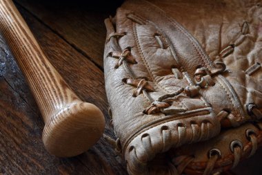 Görüntü yakından eski beysbol makineleri. 