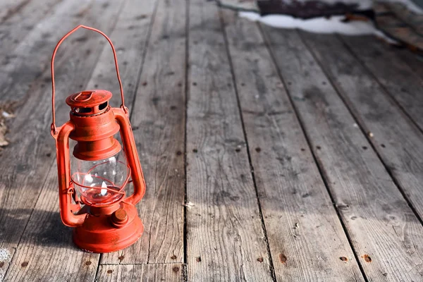Uma Imagem Close Uma Velha Lanterna Vermelha Vintage Prédio Corrida — Fotografia de Stock