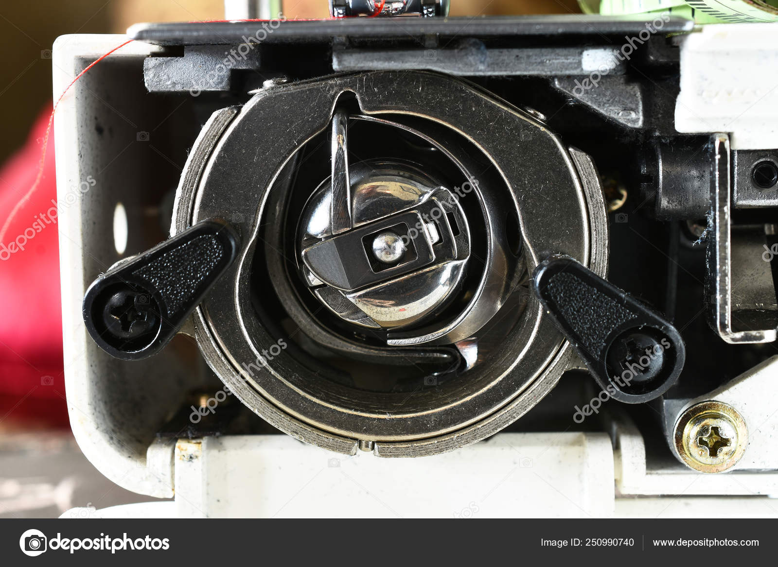 Close Image Sewing Machine Bobbin Holder — Stock Photo © shutterbug68