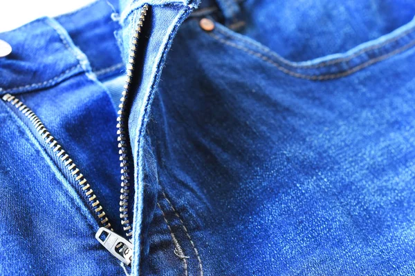 Nahaufnahme Eines Offenen Reißverschlusses Einer Brandneuen Blauen Jeans — Stockfoto