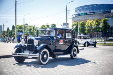 Minsk, Beyaz Rusya - 1 Mayıs 2017: Sergi eski retro otomobil