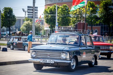Minsk, Beyaz Rusya - 1 Mayıs 2017: Sergi eski retro otomobil