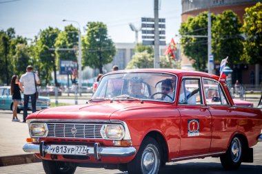 Minsk, Beyaz Rusya - 1 Mayıs 2017: Sergi eski retro otomobil