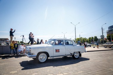 Minsk, Beyaz Rusya - 1 Mayıs 2017: Sergi eski retro otomobil