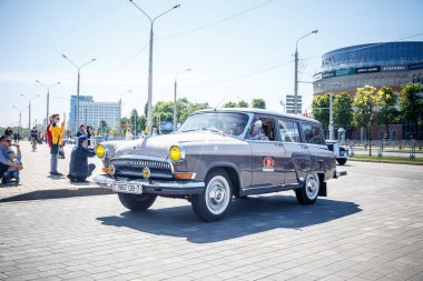 Minsk, Beyaz Rusya - 1 Mayıs 2017: Sergi eski retro otomobil