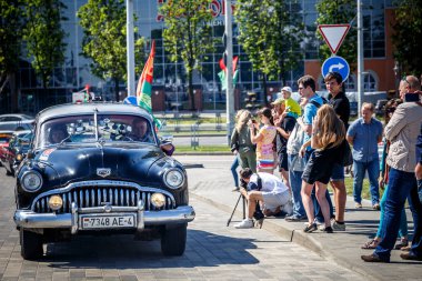 Minsk, Beyaz Rusya - 1 Mayıs 2017: Sergi eski retro otomobil