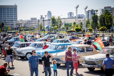 Minsk, Beyaz Rusya - 1 Mayıs 2017: Sergi eski retro otomobil