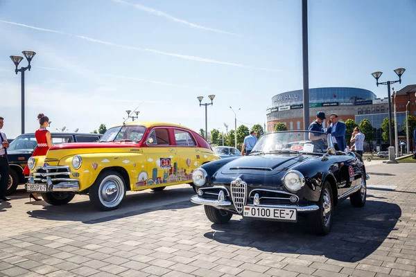 Minsk Belarus Mayo 2017 Exposición Viejos Coches Retro — Foto de Stock