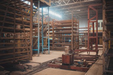 Eski terk edilmiş bir fabrikanın sanayi bölgesi.