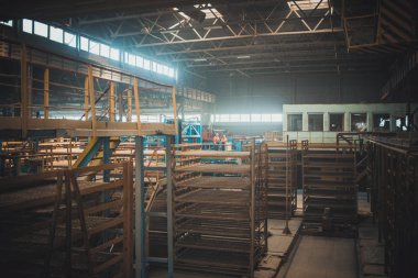 Eski terk edilmiş bir fabrikanın sanayi bölgesi.