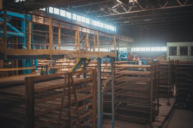 Eski terk edilmiş bir fabrikanın sanayi bölgesi.