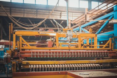 Eski terk edilmiş bir fabrikanın sanayi bölgesi.