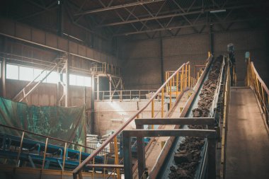 Eski terk edilmiş bir fabrikanın sanayi bölgesi.