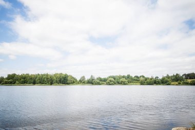 Minsk nehir şehir manzarası