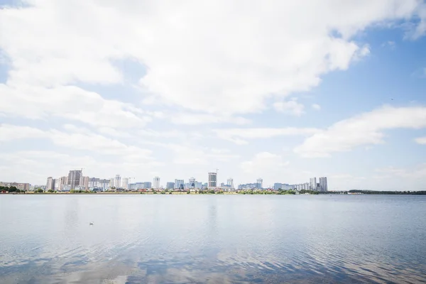 Vista Sulla Città Del Fiume Minsk — Foto Stock