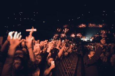 Minsk, Beyaz Rusya - 20 Eylül, 2018: kalabalık konser - retro tarzı fotoğraf
