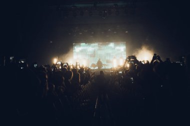 Minsk, Beyaz Rusya - 20 Eylül, 2018: kalabalık konser - retro tarzı fotoğraf