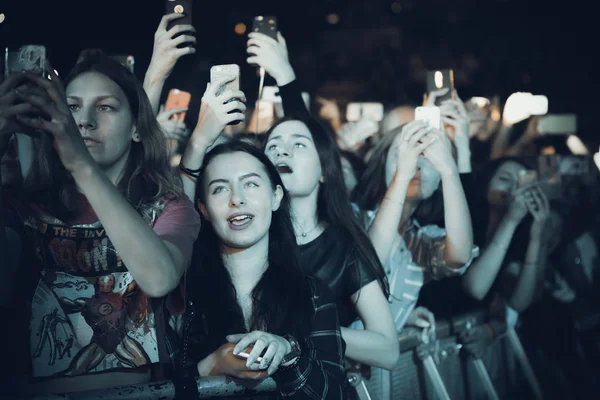 Minsk Bělorusko Září 2018 Dav Koncertě Retro Styl Fotografie — Stock fotografie