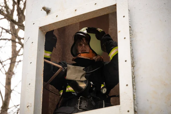 Minsk Belarus Setembro 2018 Jovem Bombeira Funcionários Treinamento Anual Combate — Fotografia de Stock