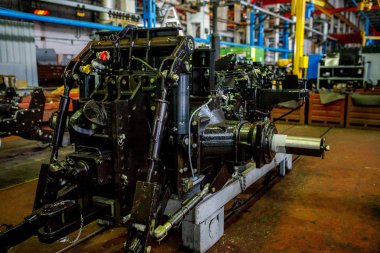 fabrika üretimi traktörler ve bileşenleri için onlar için