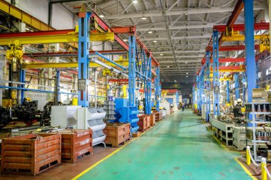 Minsk, Beyaz Rusya - 1 Aralık 2018: fabrika üretimi traktörler ve bileşenleri için onlar için