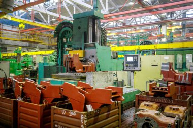 Minsk, Beyaz Rusya - 1 Aralık 2018: fabrika üretimi traktörler ve bileşenleri için onlar için