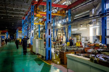 Minsk, Beyaz Rusya - 1 Aralık 2018: fabrika üretimi traktörler ve bileşenleri için onlar için