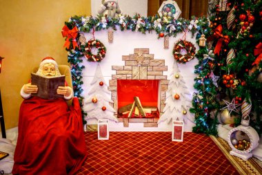 Noel ağacı 2019, Noel süsleri, peri rakamlar ve oyuncaklar